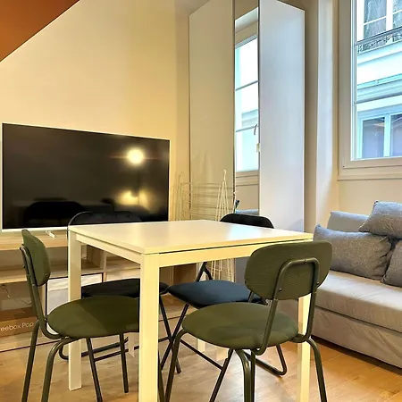 Cozy Near Pompidou Marais In Vertus Apartamento